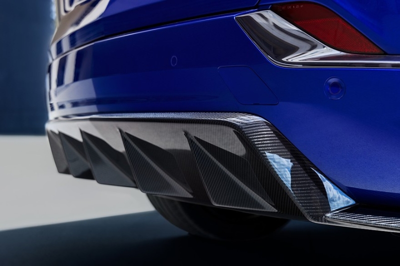 Cadillac Optiq-V: двухмоторная топ-версия, которой Китай оказался недостоин