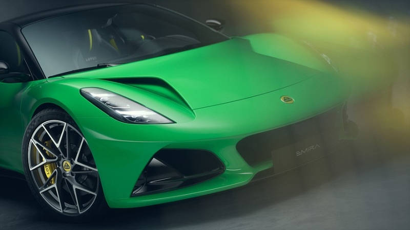 Cпорткар Lotus Emira получил обновки к 2026 модельному году