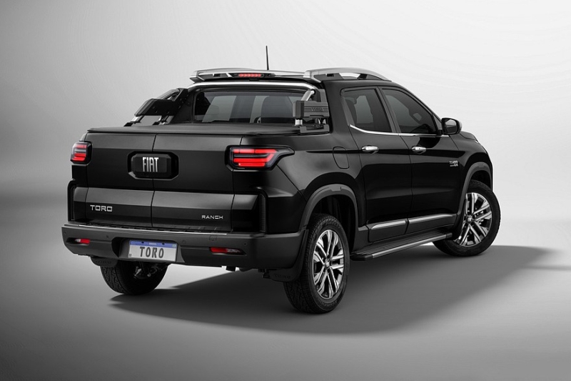 Представлен обновлённый пикап Fiat Toro: внушительнее, но не особо богаче
